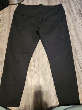 Danskin Black High-Rise Leggings